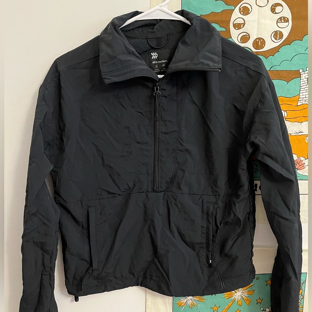 all in motion Cropped Black Windbreaker Size S